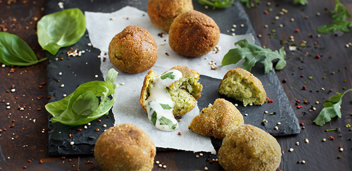 Brokkoli-Käse-Bällchen