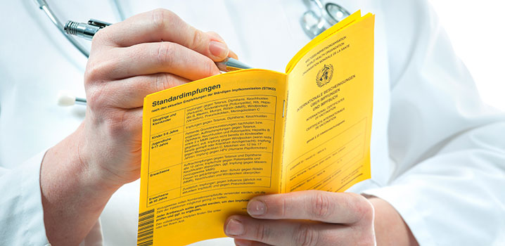 aufgeklappter Impfausweis