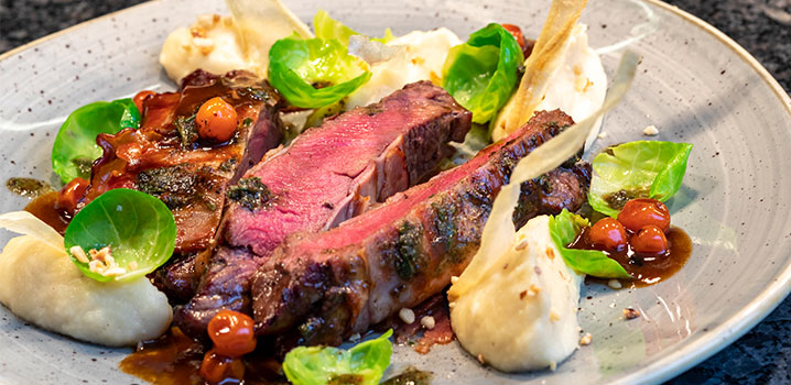 Hirschsteak auf Gemüse